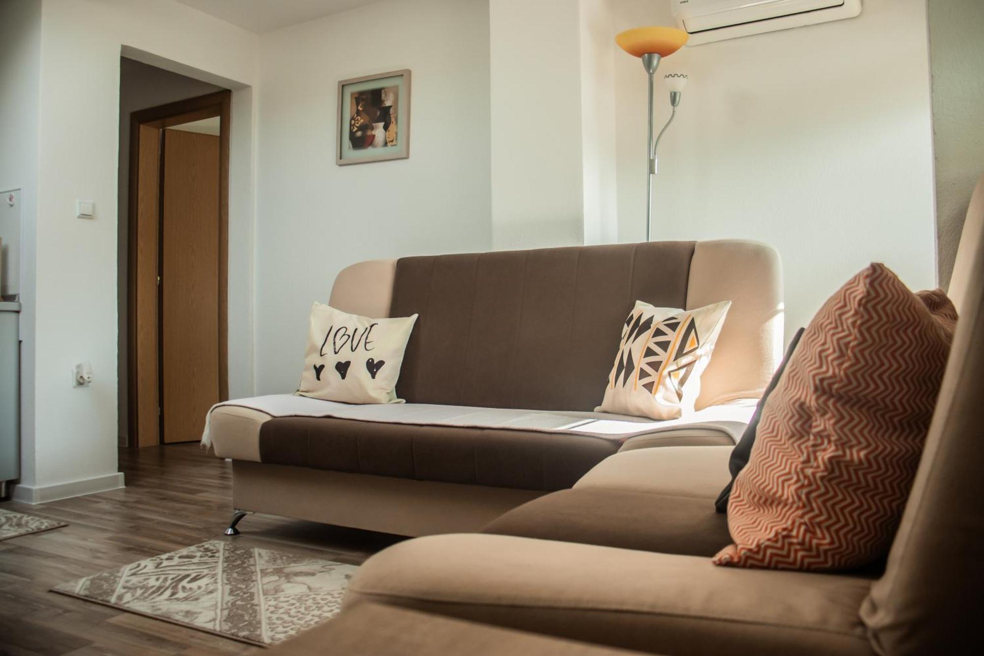 Apartments Basic Високо Экстерьер фото