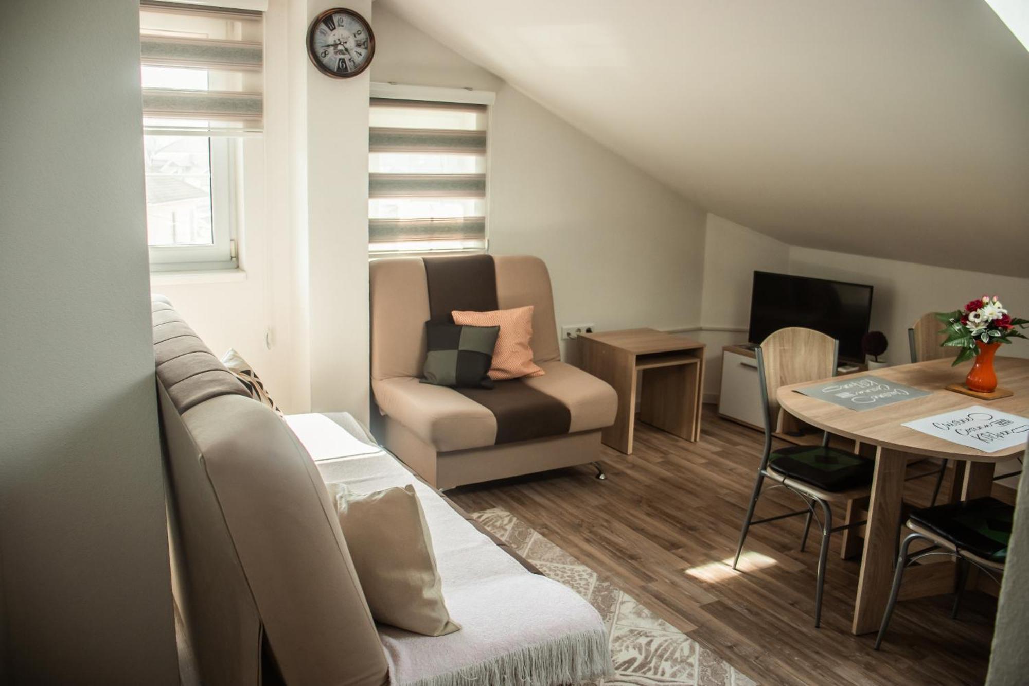 Apartments Basic Високо Экстерьер фото