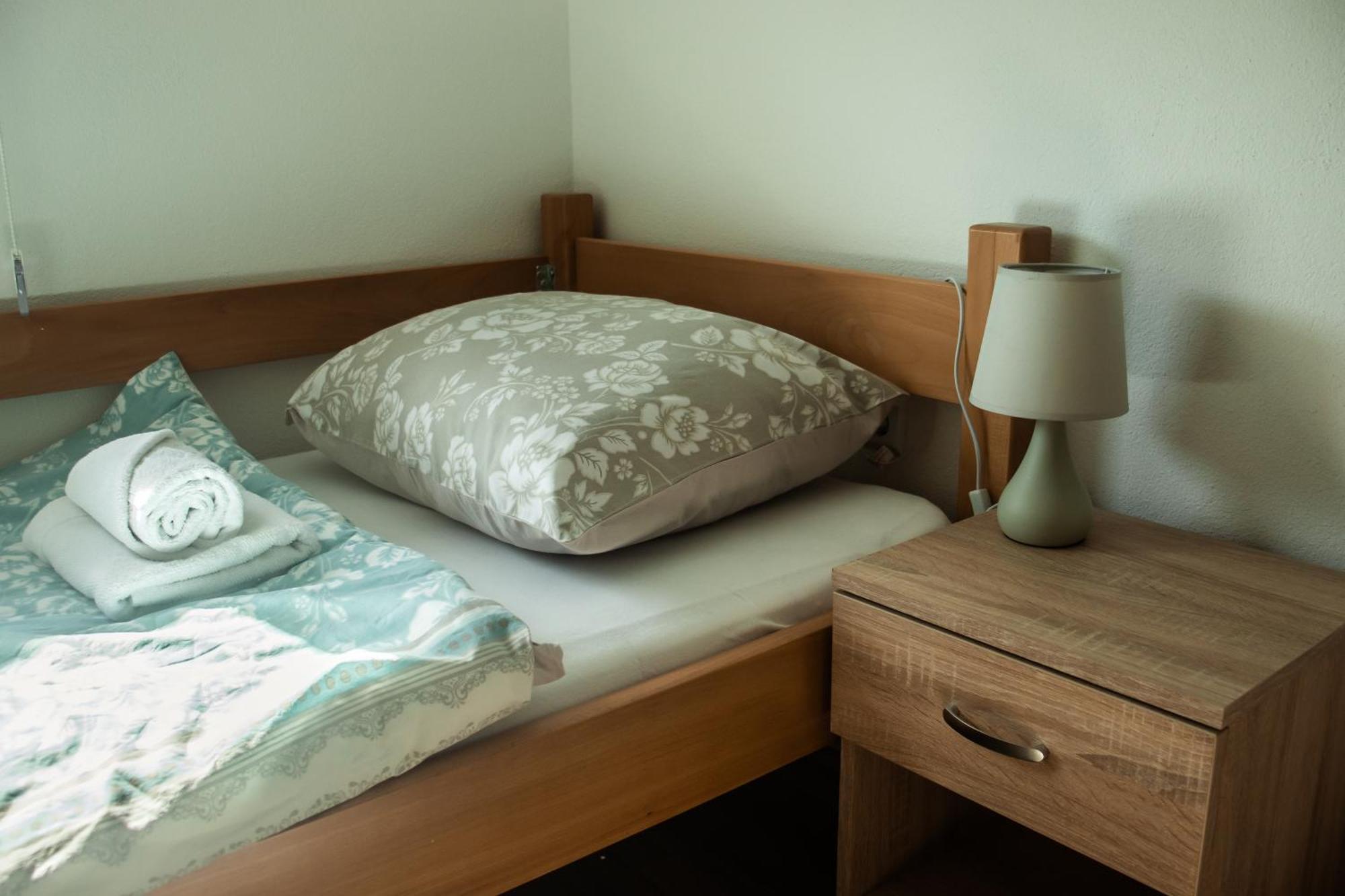 Apartments Basic Високо Экстерьер фото